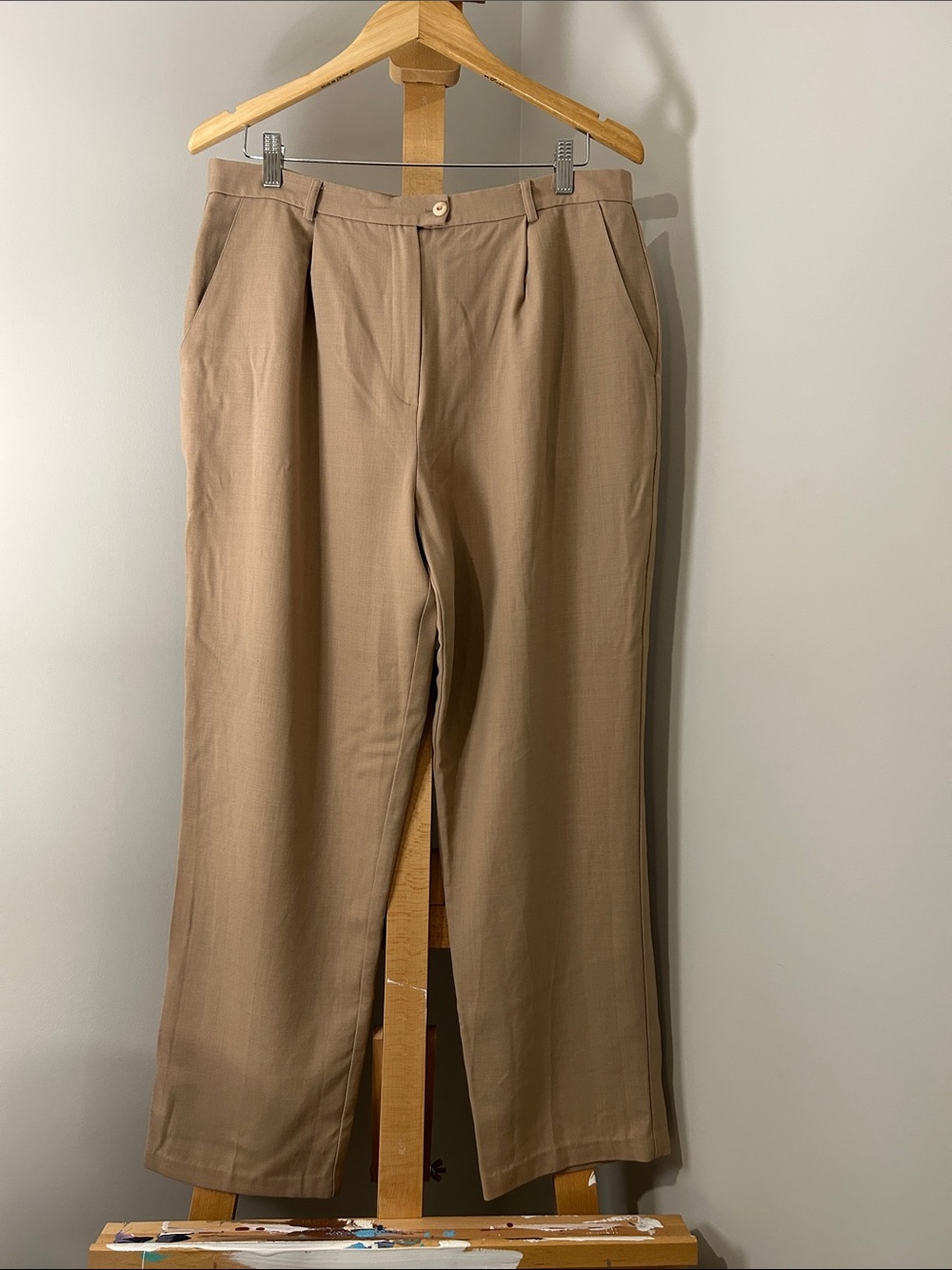 VINTAGE | Bellissima | 100% Wool High Waisted Trousers in Tan | Size 14